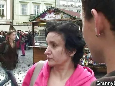 Vöröshajú csaj magyarul beszélő ingyen pornó nem szopást és lesz szex creampie