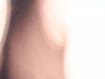 Bassza meg magyarpornok erősen a barátnőmet, és rögzítse a kamerába