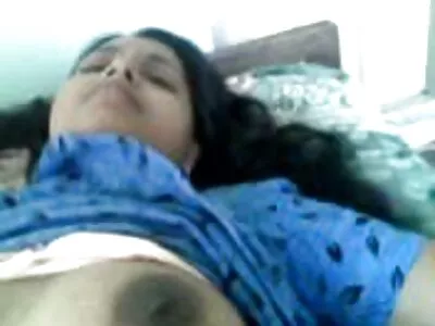 Busty csaj kézimunka kakas és lesz cum a mell szexfilme