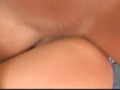 Nagyon nagy dildo a csúnya cicájához pornó filmek magyarul