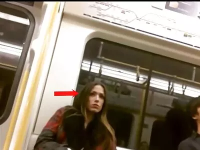 Ébenfa ribanc ingyenmagyarporno ad egy szép footjob