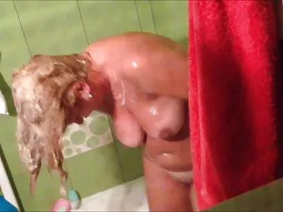 Három szép online pornofilmek coed megőrül