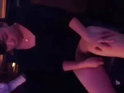 Kerek szamár megy online pornó ingyen fel és le