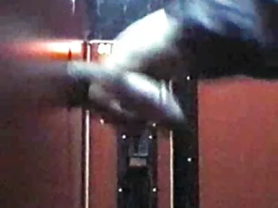 Vékony ébenfa csaj egy érett srácot cigàny porno szolgál fel