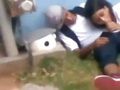 Cserzett csaj lesz tele kakas és aszony porno cum