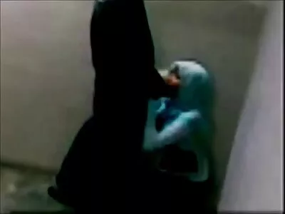 Hűvös fajok közötti punci csapás amatör fasz