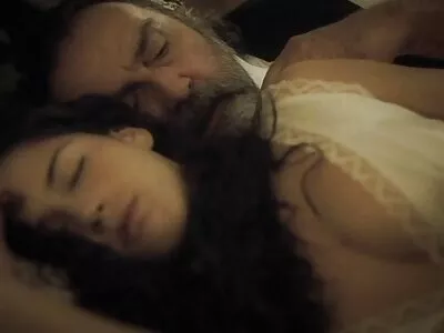 Aranyos barátnő vesz ingyenpornofilm cum a nagy cicik